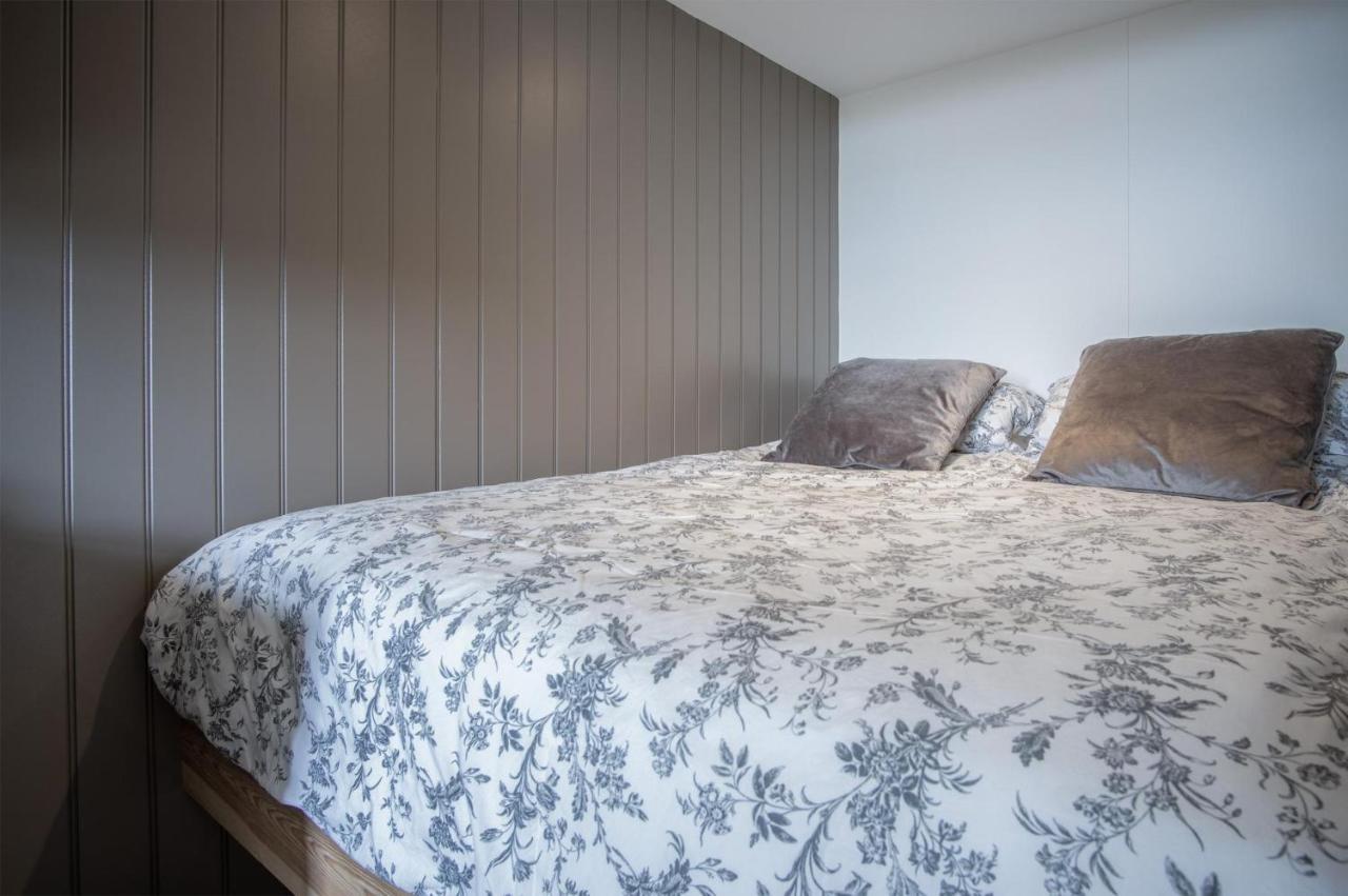 Cabin In The Woods - 1 Bedroom Lodge - Kilgetty Stepaside  Extérieur photo