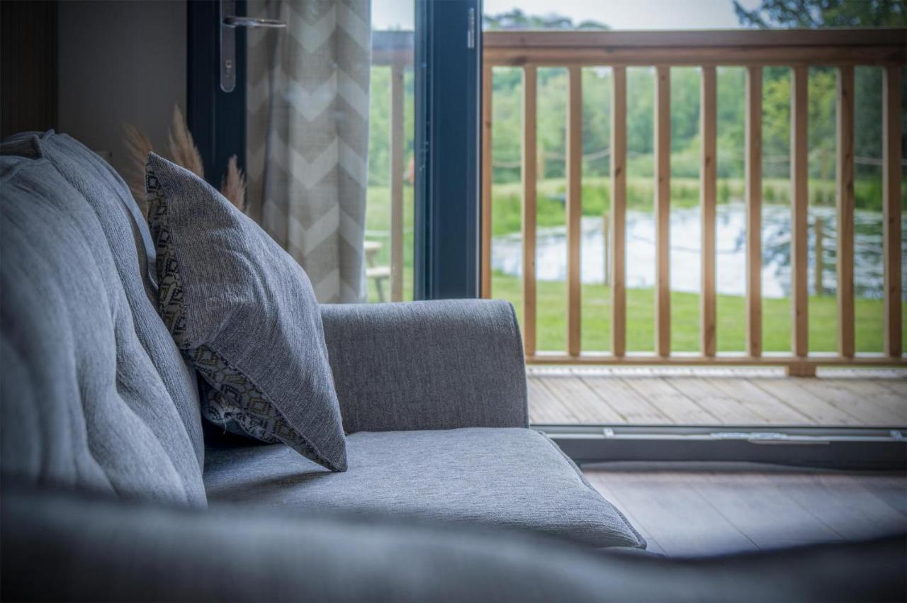 Cabin In The Woods - 1 Bedroom Lodge - Kilgetty Stepaside  Extérieur photo